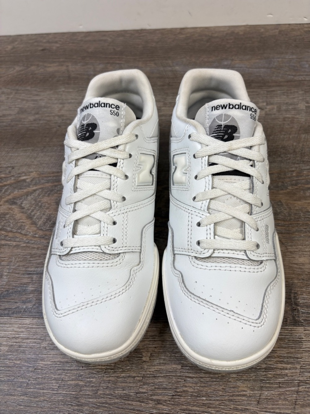 New Balance 550 White Leather Sneakers | Classic Retro |Youth Size 3 (Women’s 5) - Picture 2 of 8